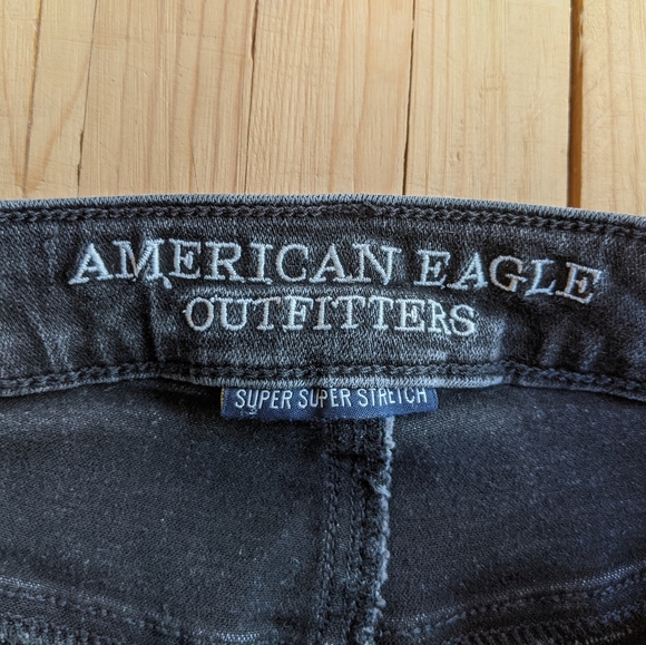American Eagle Shorts - Picture 3 of 4